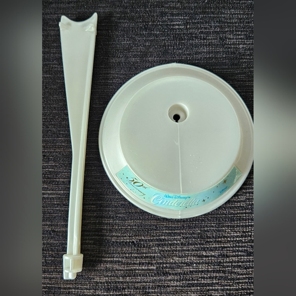 Barbie Stand - Picture 2 of 2